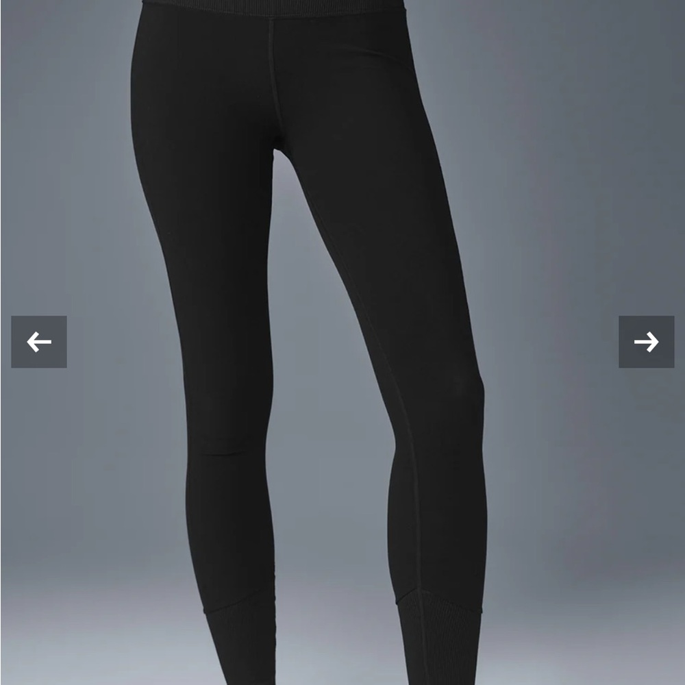 High Waisted Alosoft Lounge Leggings in Black size Small